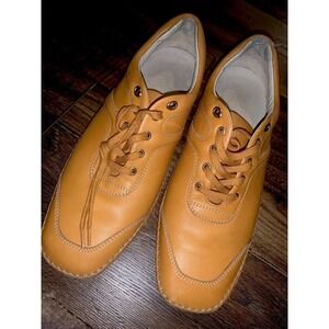 Tods Tan Camel Leather Loafer Sneakers luxury designer classic spring lace up